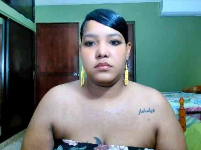 sarahlove16 webcam