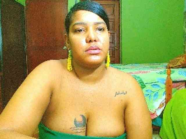 Modelo: sarahlove16