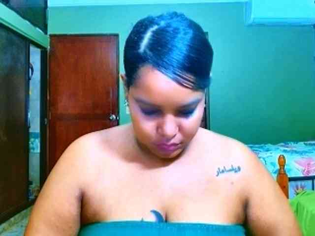 sarahlove16 webcam