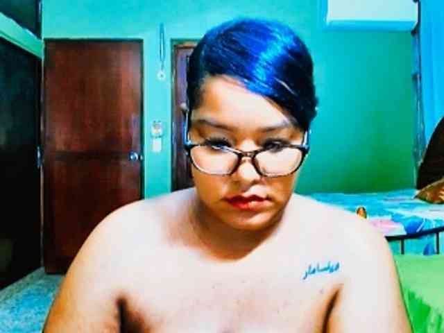 sarahlove16 webcam