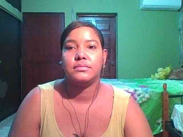sarahlove16 webcam