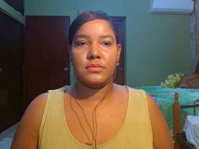sarahlove16 webcam