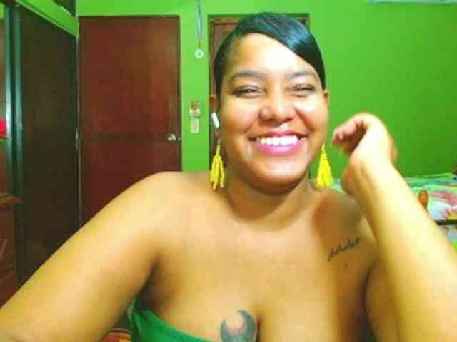 sarahlove16 webcam