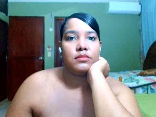 sarahlove16 webcam