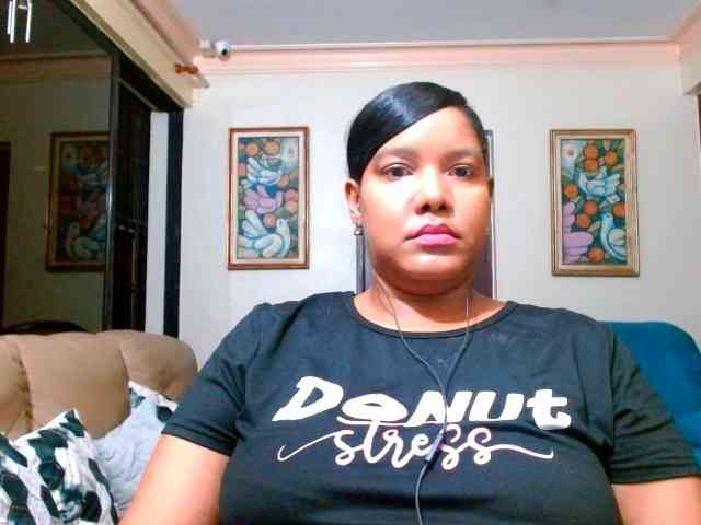 sarahlove16 webcam