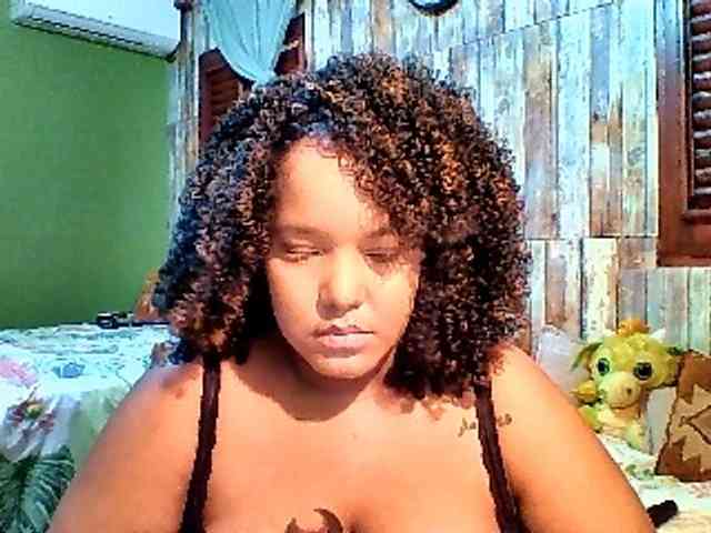 Modelo: sarahlove16