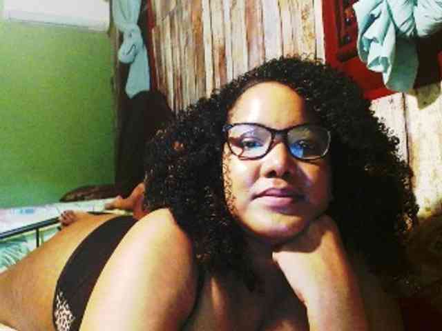 sarahlove16 webcam