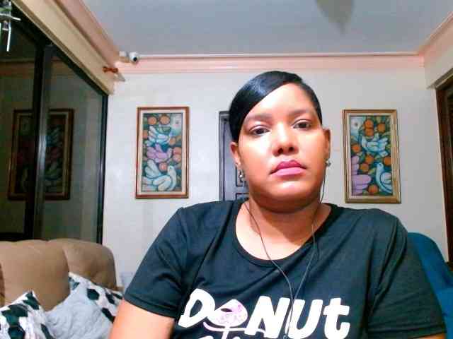 sarahlove16 webcam