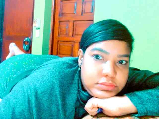 sarahlove16 webcam