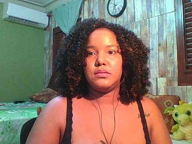 sarahlove16 webcam