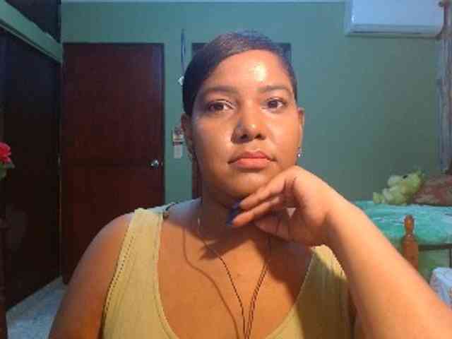 sarahlove16 webcam