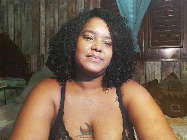 sarahlove16 webcam