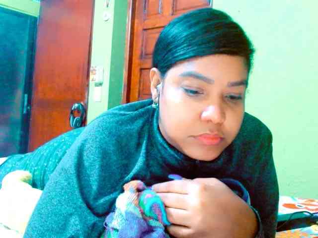 sarahlove16 webcam