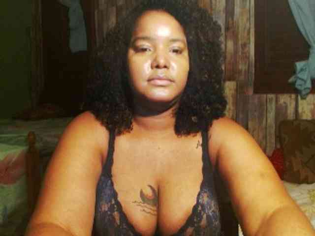 sarahlove16 webcam