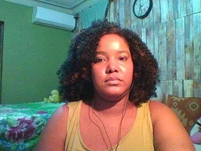 sarahlove16 webcam