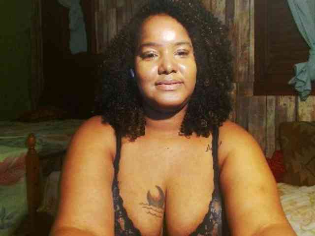 sarahlove16 webcam