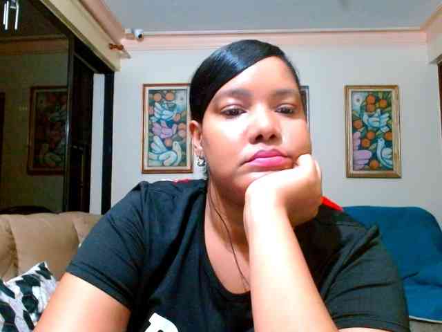 sarahlove16 webcam