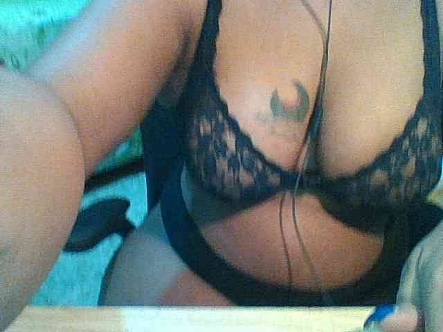 sarahlove16 webcam
