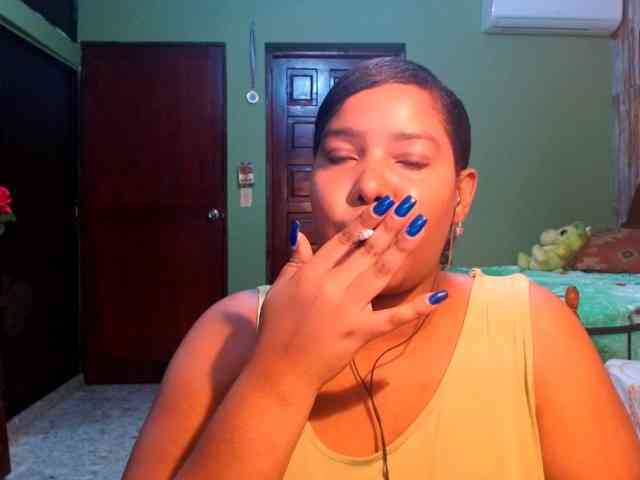 sarahlove16 webcam