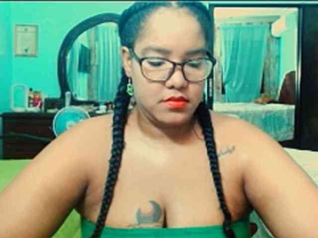 Modelo: sarahlove16