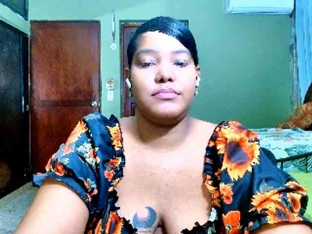 sarahlove16 webcam