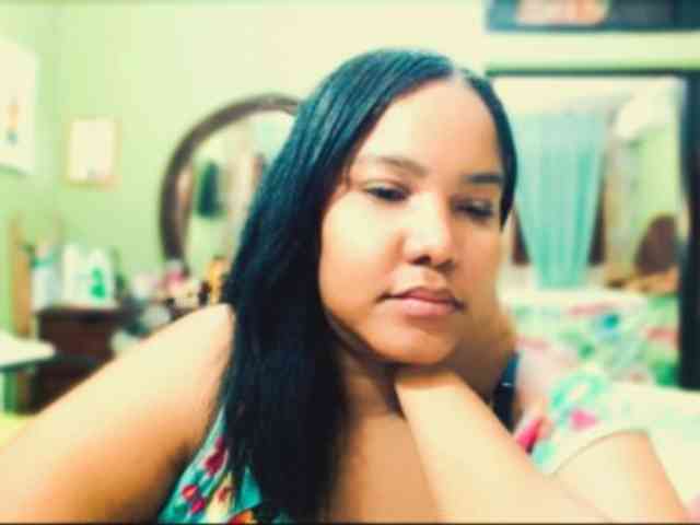 sarahlove16 webcam