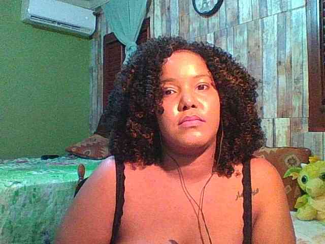 sarahlove16 webcam