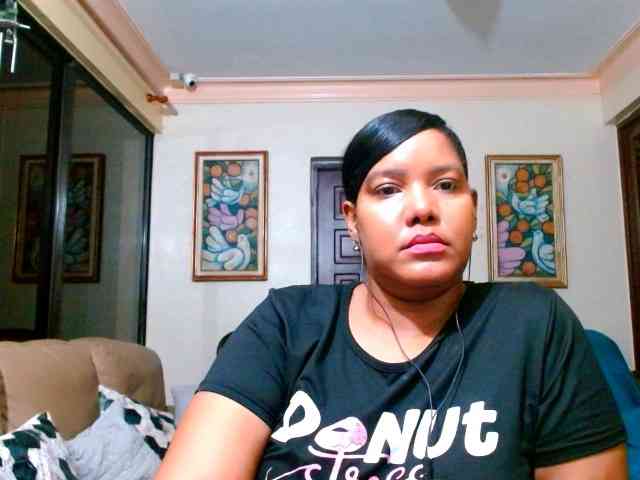 sarahlove16 webcam