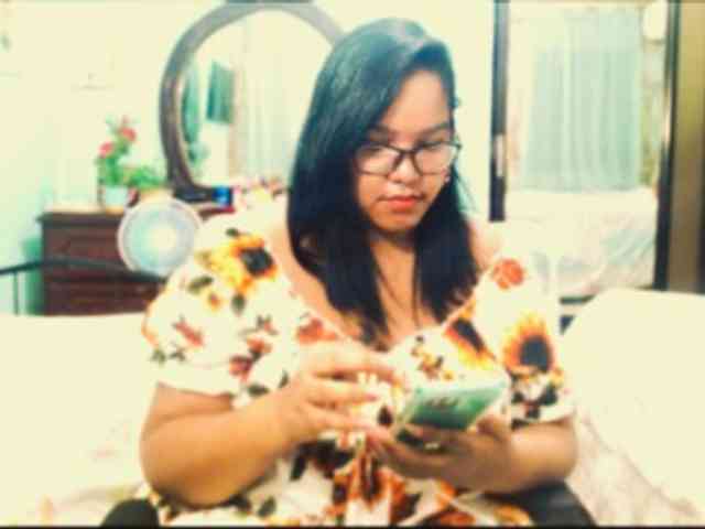 sarahlove16 webcam