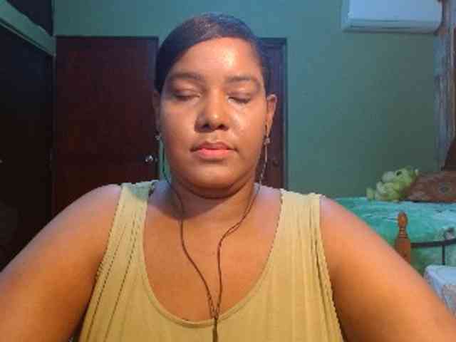 sarahlove16 webcam