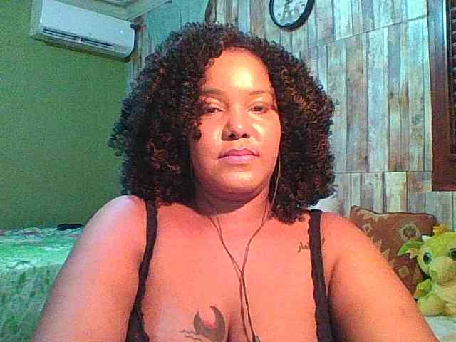 sarahlove16 webcam