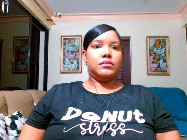 sarahlove16 webcam