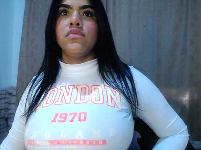 Bicky24 live cam on BongaCams