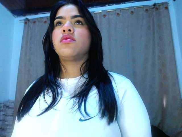 Bicky24 live cam on BongaCams