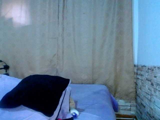 Bicky24 live cam on BongaCams