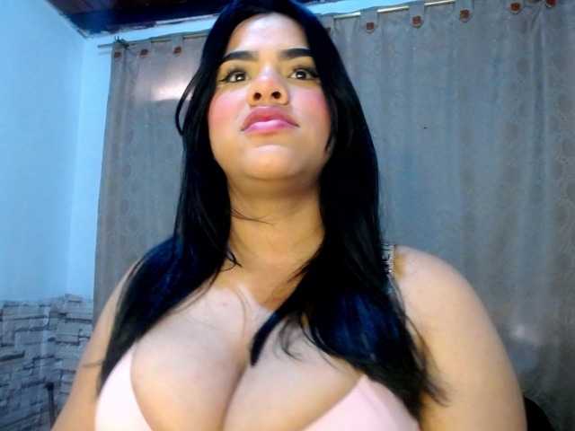 Bicky24 live webcam show