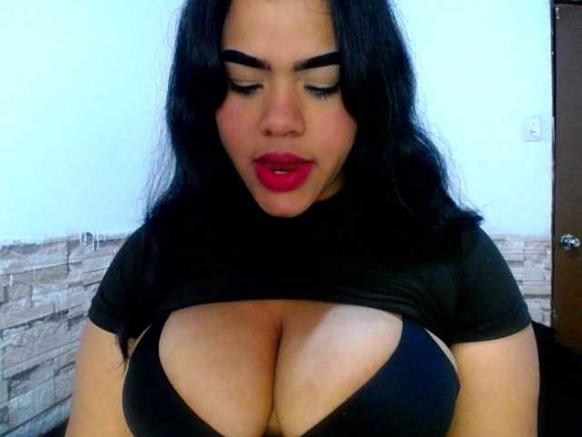 Bicky24 live cam on BongaCams