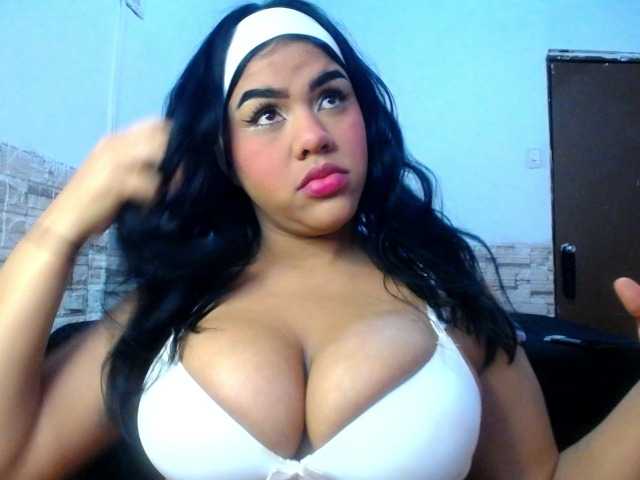 Bicky24 live cam on BongaCams