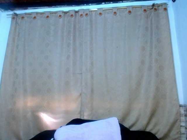Bicky24 live webcam show