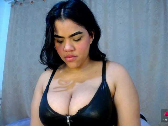 Bicky24 live cam on BongaCams
