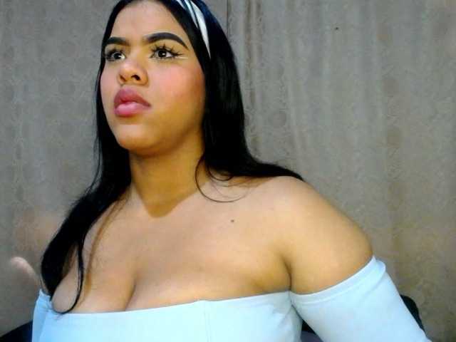 Bicky24 live cam on BongaCams