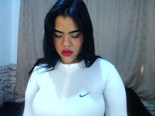 Bicky24 live cam on BongaCams