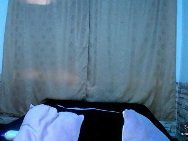Bicky24 live cam on BongaCams