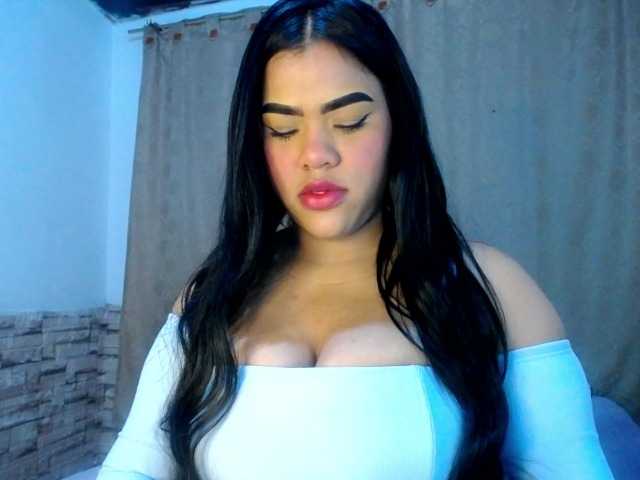 Bicky24 live cam on BongaCams