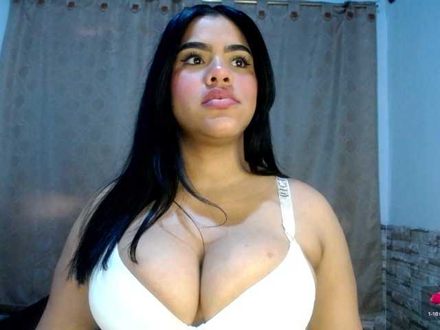 Bicky24 live cam on BongaCams