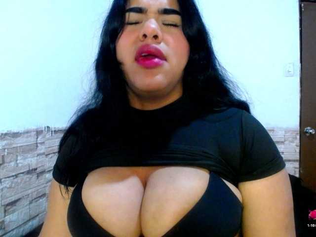 Bicky24 live cam on BongaCams