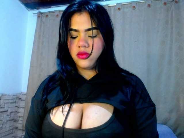 Bicky24 live cam on BongaCams