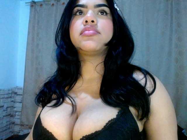 Bicky24 live cam on BongaCams