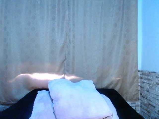 Bicky24 live cam on BongaCams