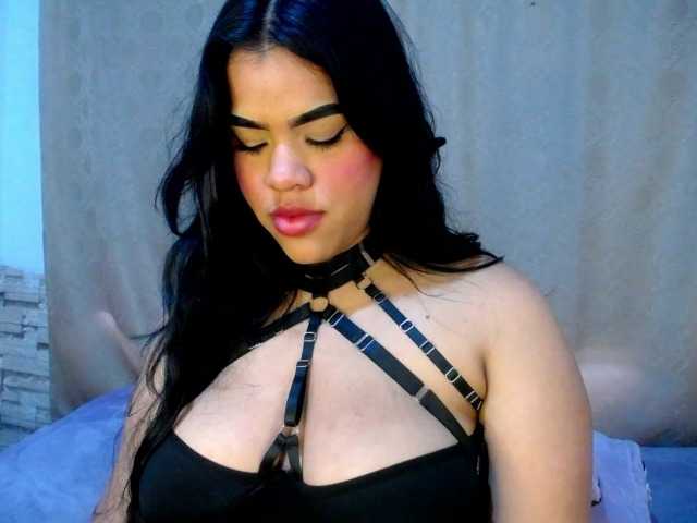 Bicky24 live cam on BongaCams